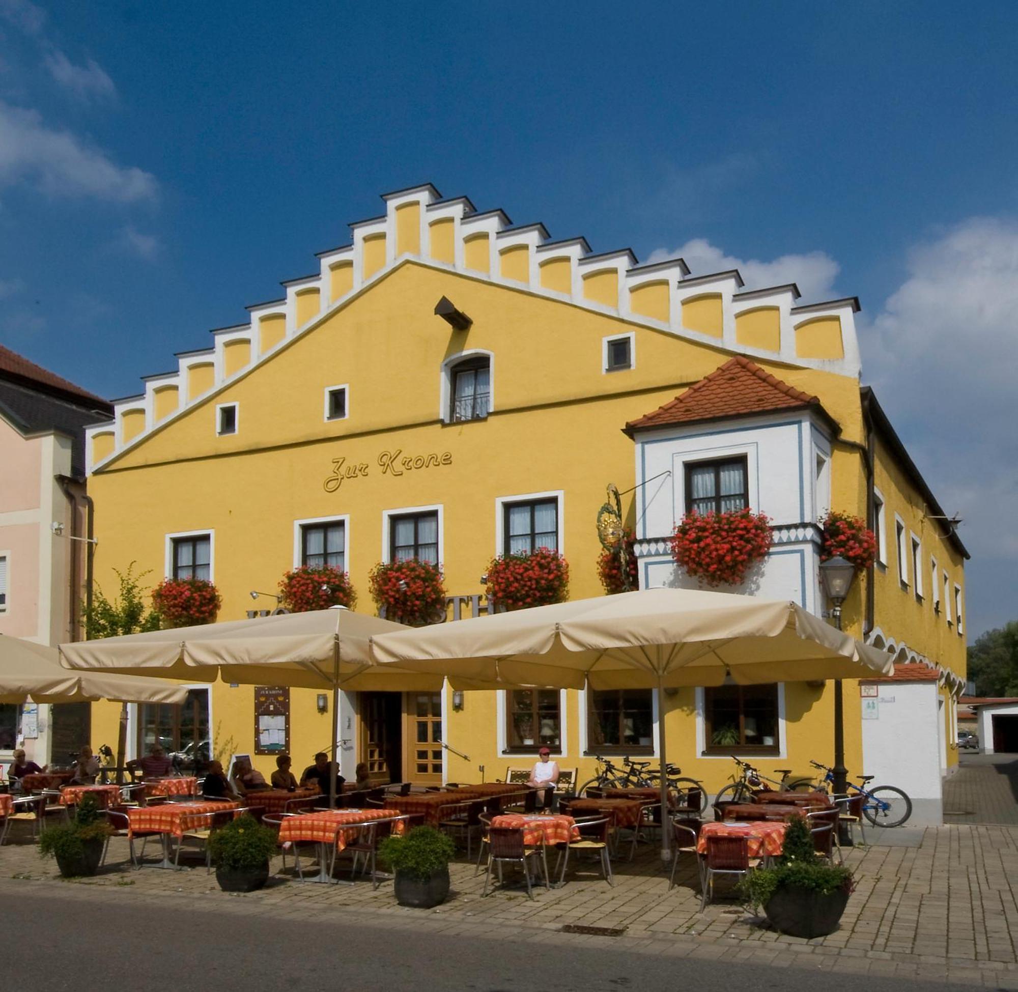 Hotel Zur Krone Beilngries Bagian luar foto